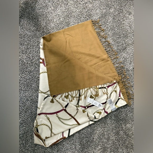 Chicos limited edition reversible scarf - Picture 1 of 4